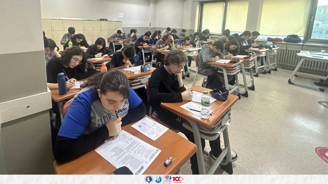Ülke Genelinde 9. Sınıflara Yönelik Yapılan Ortak Matematik ve Türk Dili ve Edebiyatı Sınavları Başarıyla Tamamlanmıştır