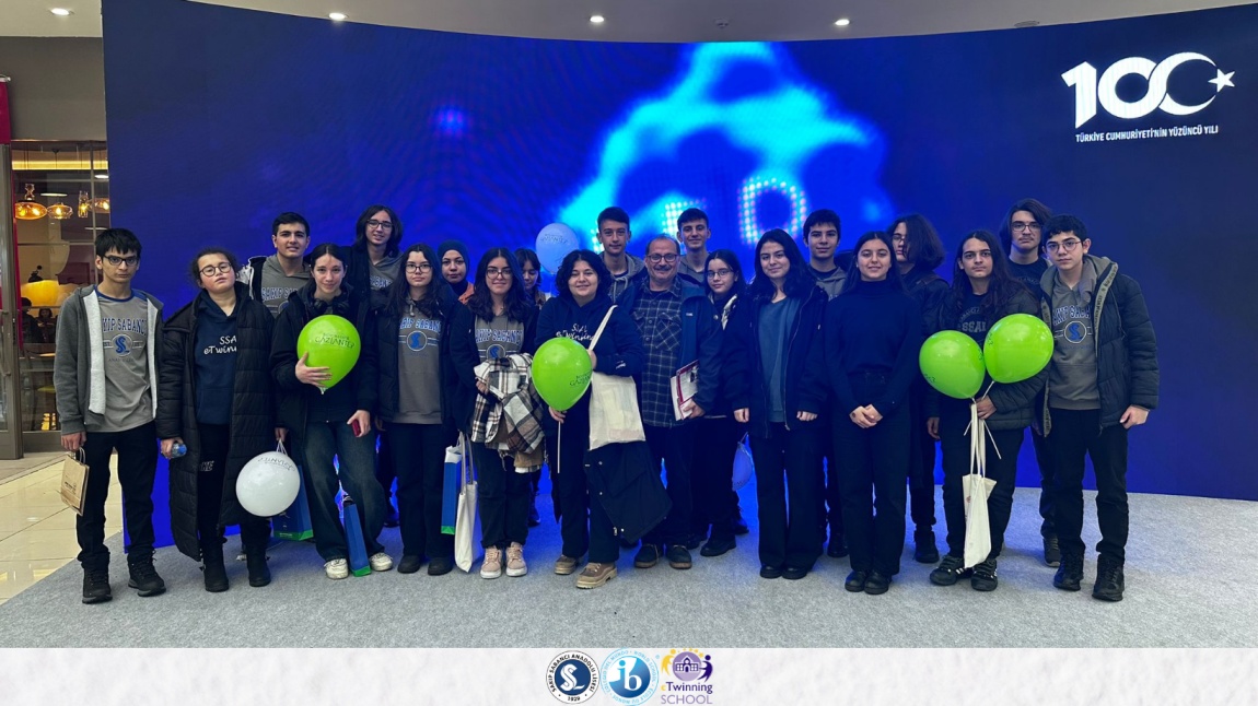  9/B Sınıfı Öğrencilerimiz Biyoloji Öğretmenleri Sabit Doğan ile birlikte İstanbul Fuar Merkezi'nde Düzenlenen ‘Engelsiz Yaşam Fuarı ve Farkındalık Fuarı'na Katıldı