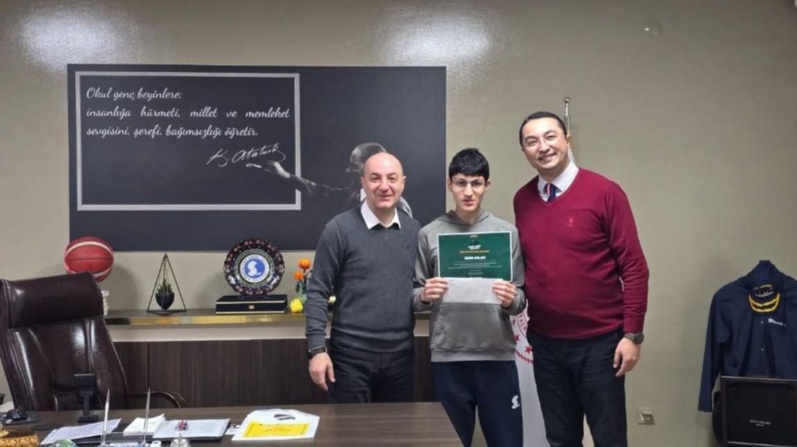 Öğrencimiz Enes  Aslan Siyer-i Nebi Yarışması’nda dördüncü oldu